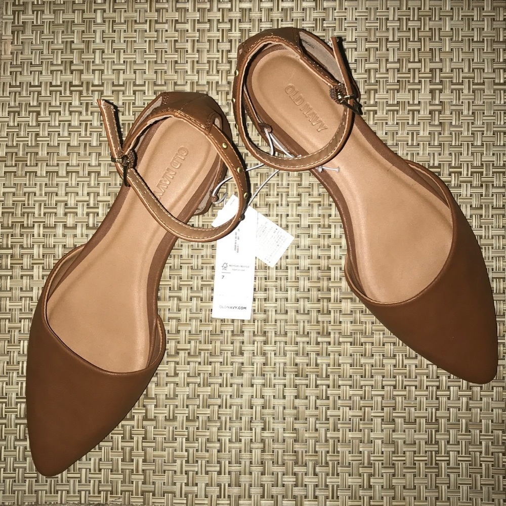 🆕 NWT! Old Navy Pointed Toe Flats